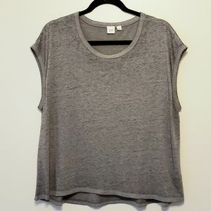 NWOT GAP T Shirt